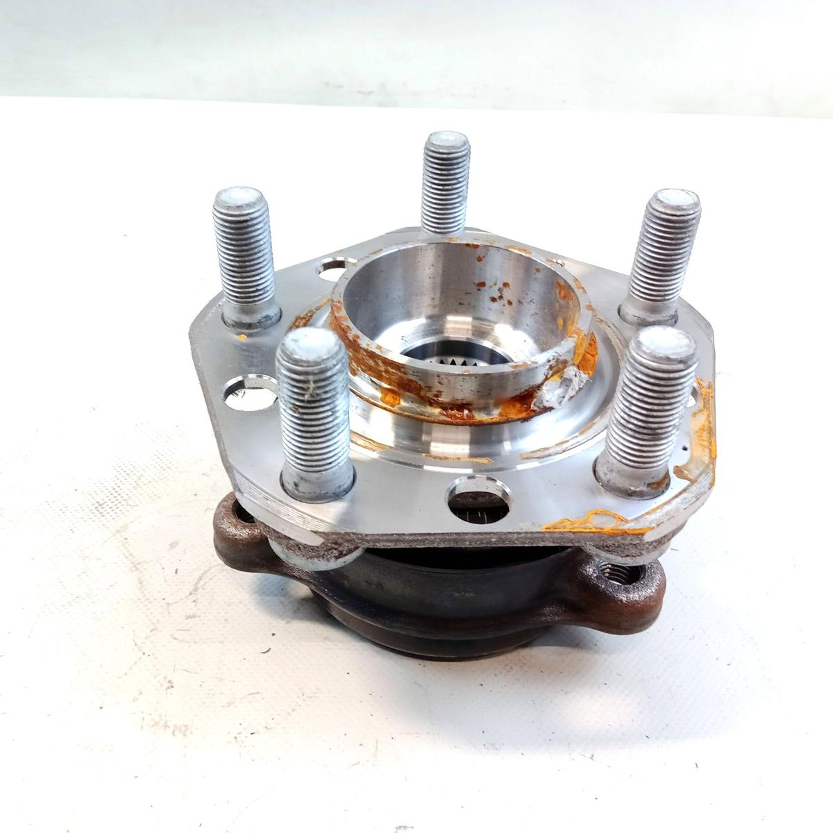 Tesla Model 3 original Radnabe mit Radlager hinten 1044123-00-B Bj.2022