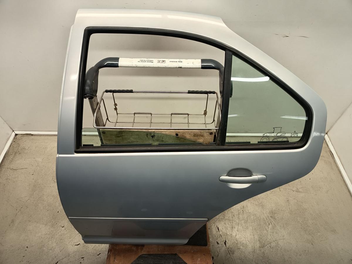 VW Bora Limo original T&uuml;r hinten links LB7Z Satinsilber Metallic Bj 1999