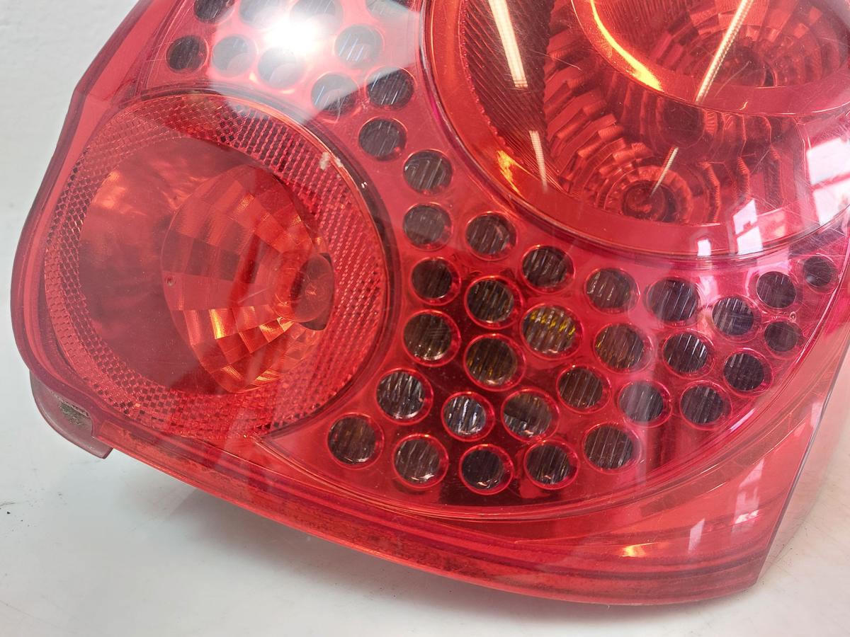 Peugeot 207SW Rückleuchte Schlussleuchte Rücklicht Lampe hinten rechts Kombi SW