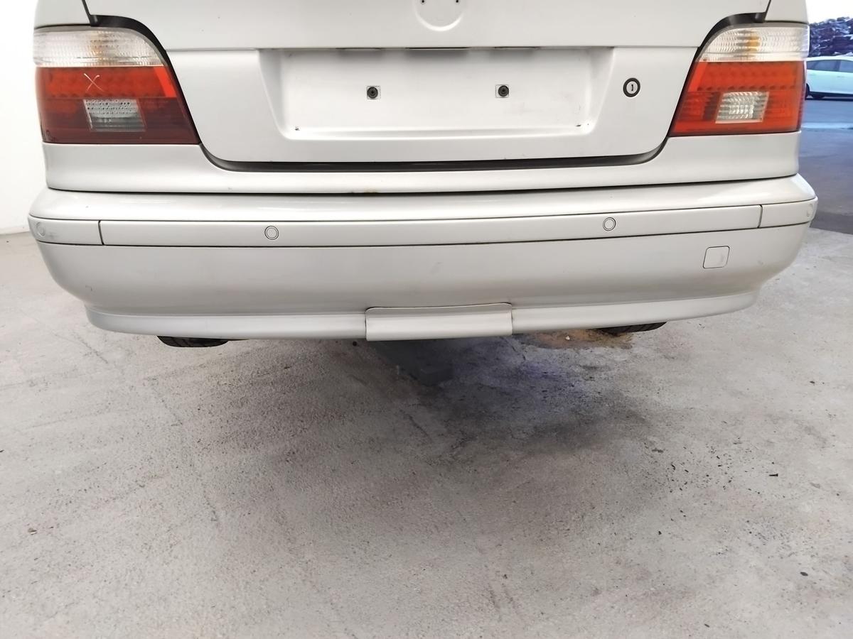 BMW 5er E39 Limousine orig. Stoßstange Stoßfänger hinten Facelift mit PDC BJ2001