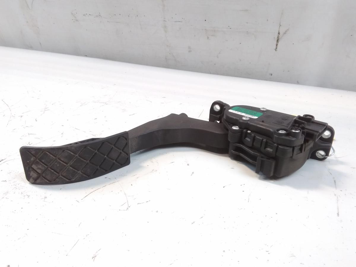 Audi A1 8x original Gaspedal elektronisch 1.6TDI 77kw CAYC 6Q1721503M BJ2010
