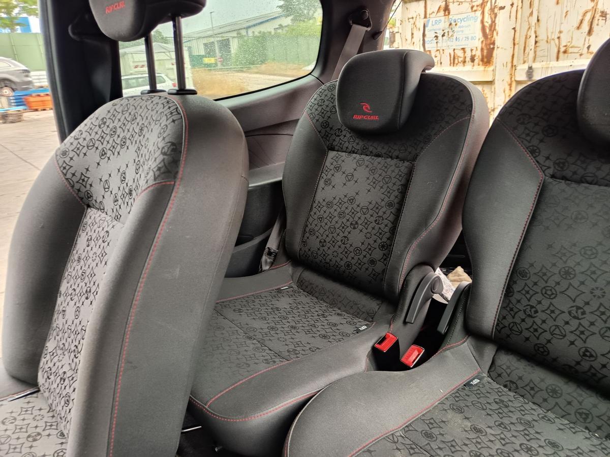 Renault Twingo II original Einzelsitz hinten rechts Fond Stoff Ripcurl Bj 2011