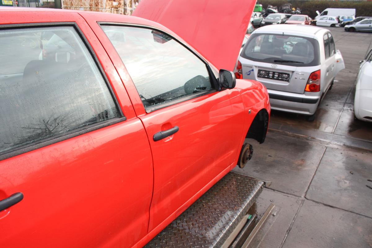 Seat Cordoba 6K 5trg Limo orig Tür vorn rechts Beifahrer P3G Flashrot Bj 2001