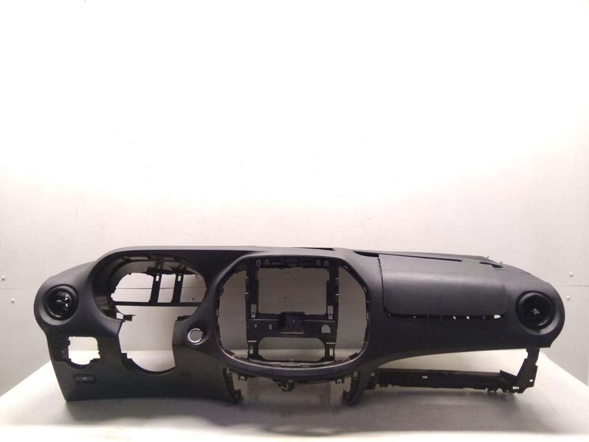 Mercedes Vito 447 original Armaturenbrett Cockpit Plastik schwarz Bj.2014