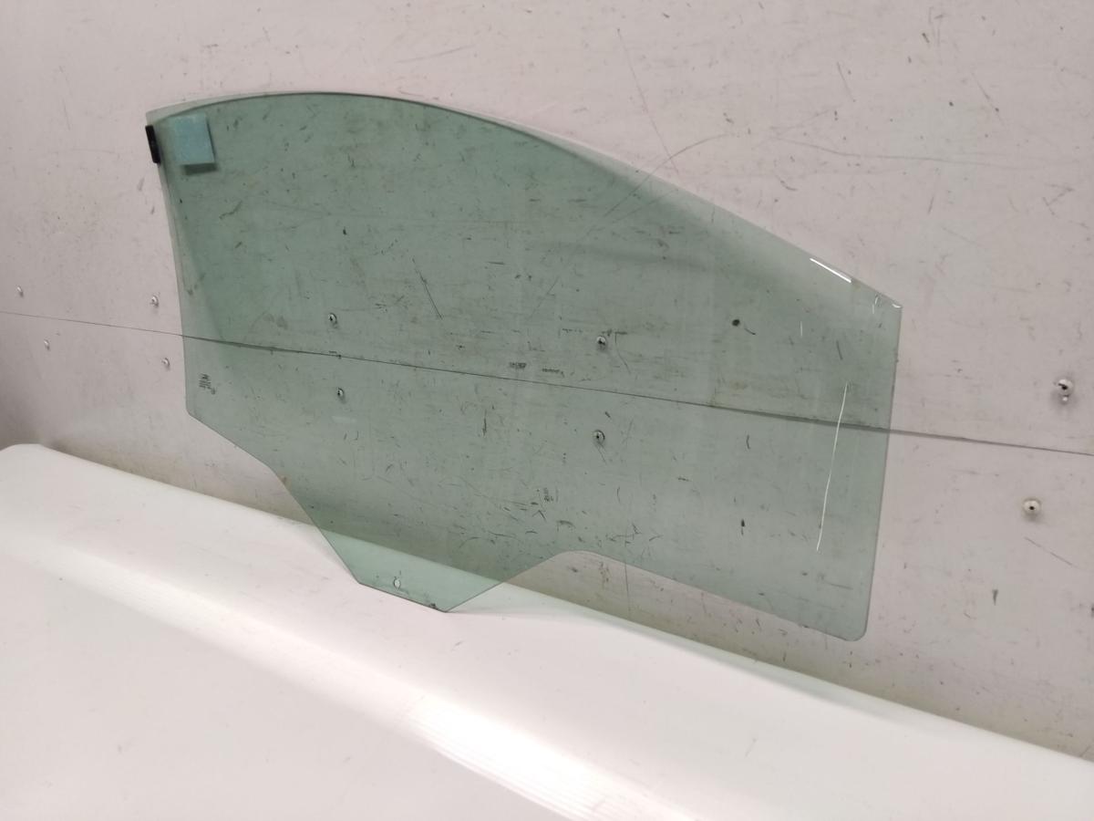 Ford Ka 2 RU8 T&uuml;rscheibe links gr&uuml;ncolor Bj.2009