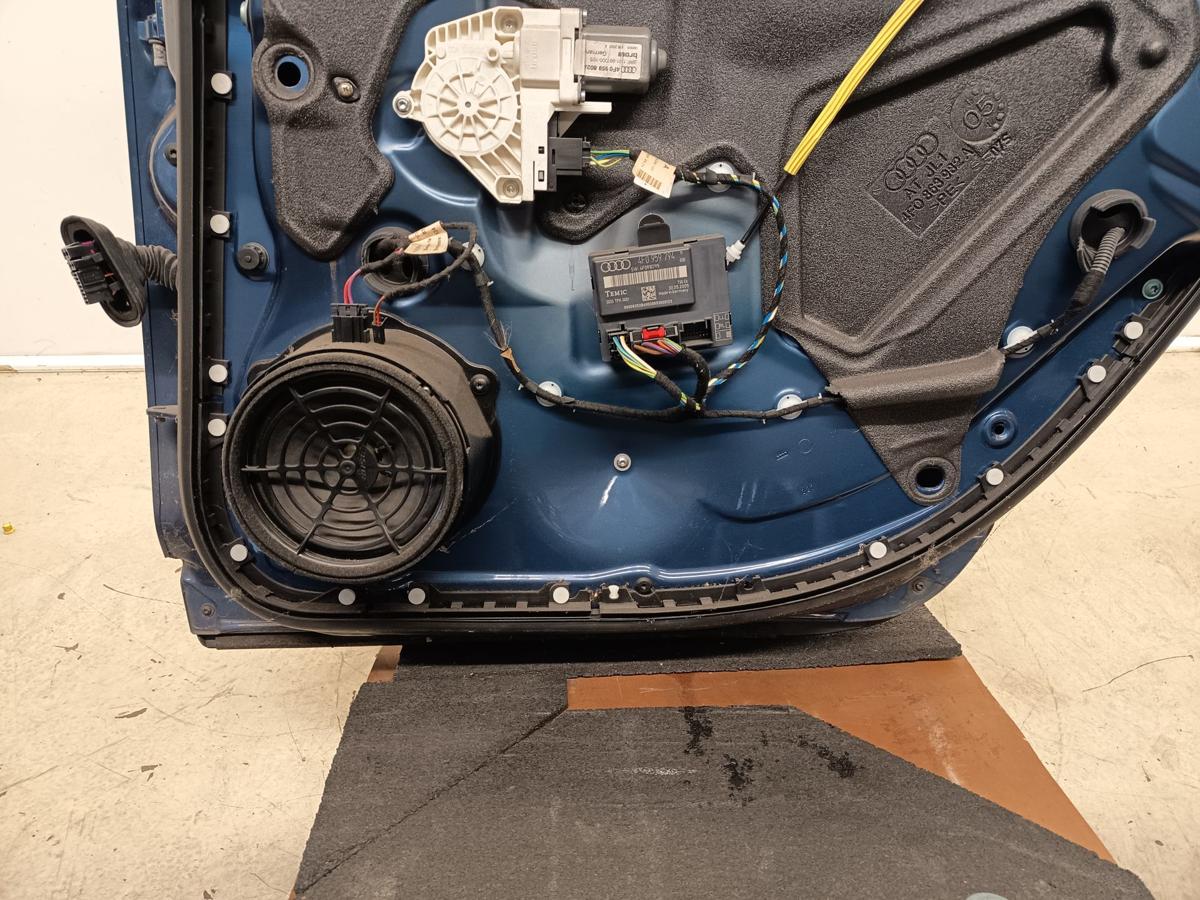 Audi A6 Avant 4F original T&uuml;r hinten rechts Fond (Roh) Z5B Stratosblau Bj 2005