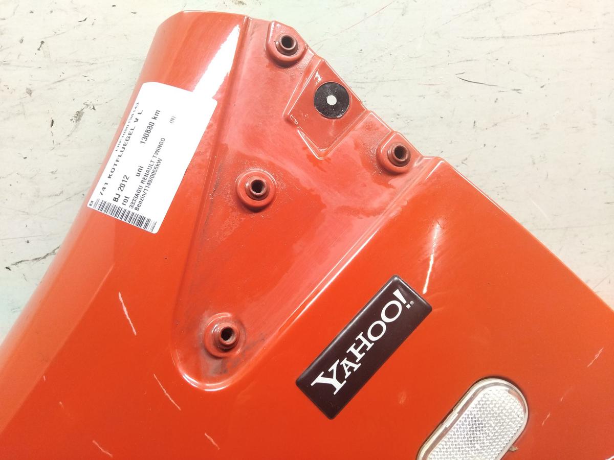 Renault Twingo 2 original Kotfl&uuml;gel vorn links rot uni BJ2012