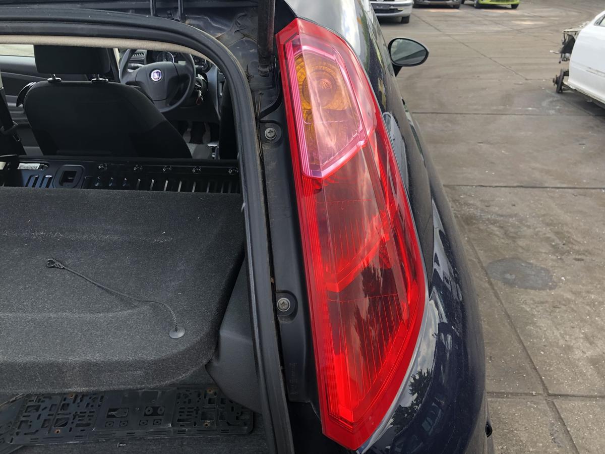 Fiat Grande Punto 199 original Rückleuchte rechts Heck/Schluss/Licht Bj 2009