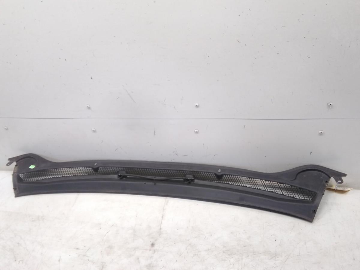 Opel Astra J Sports Tourer original Plastikabdeckung Windlauf 13267105 GM BJ2012