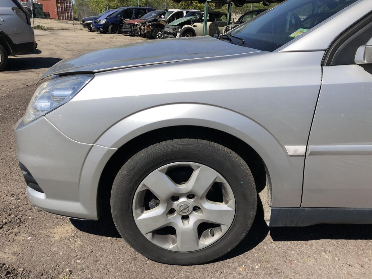 Opel Vectra C Caravan ab 05 Kotfl&uuml;gel vorn links Fahrerseite 2AU Silber