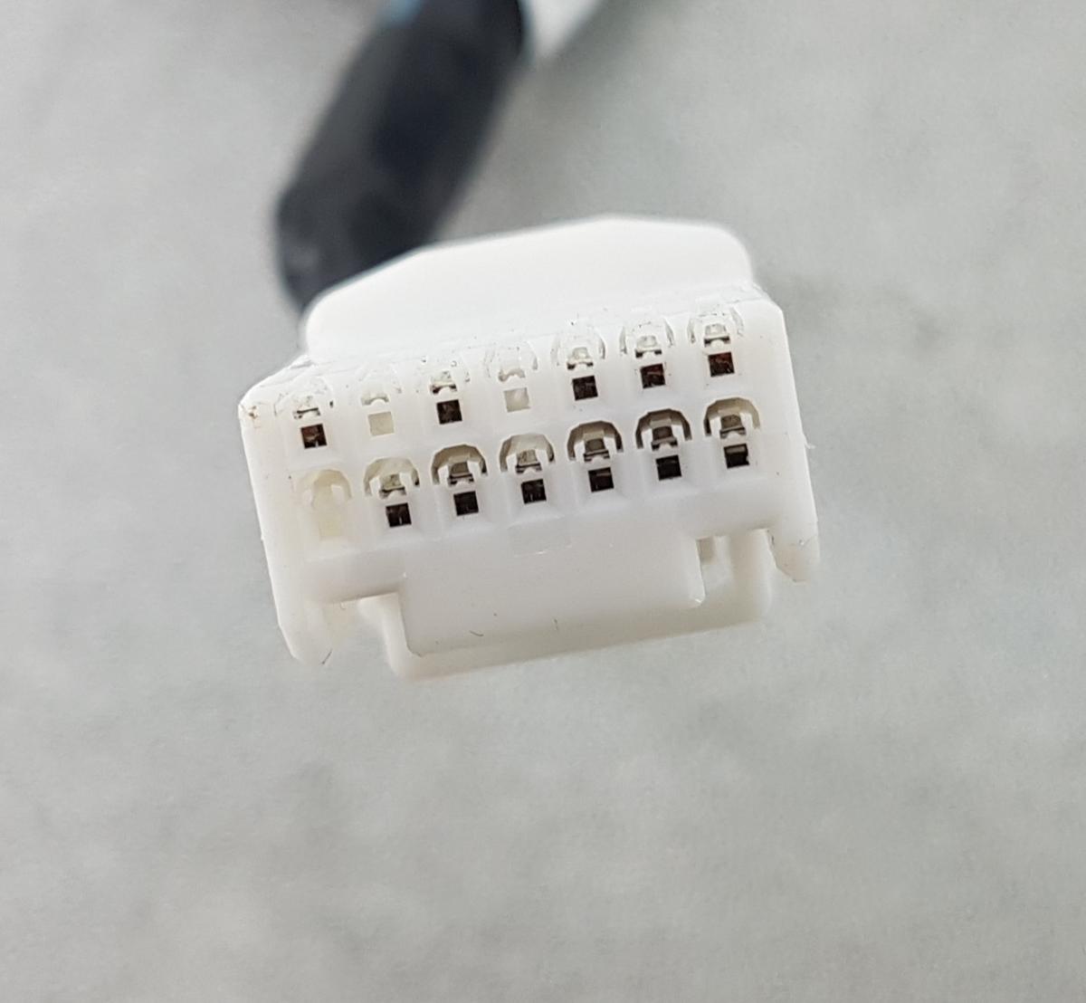 Tesla Model Y Au&szlig;enspiegel in PPSW Pearl White Bj22 elek 11 Pins Modell bis Bj25