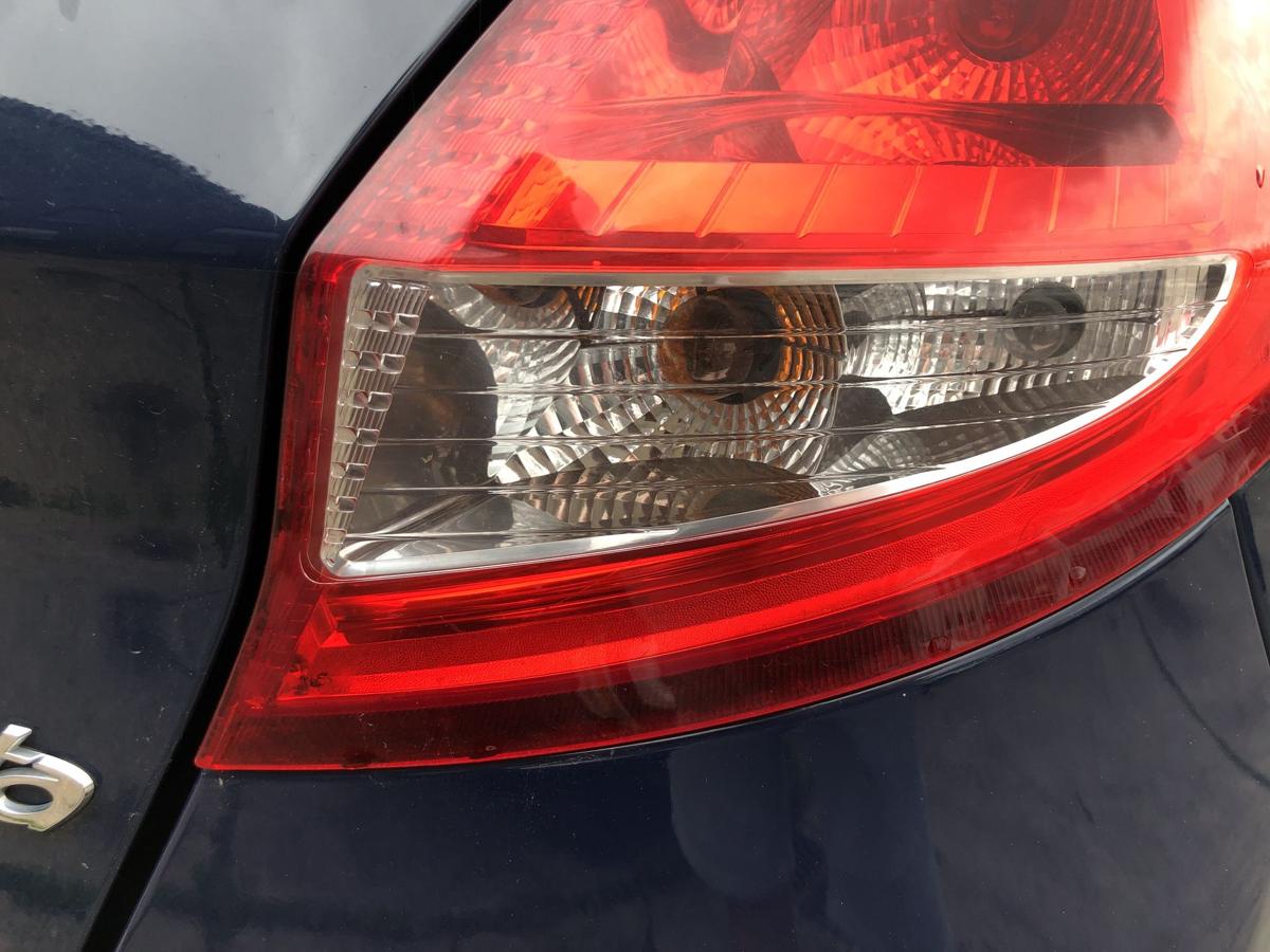 Ford Fiesta JA8 Rückleuchte rechts Rücklicht Heckleuchte 3 türer Heckleuchte