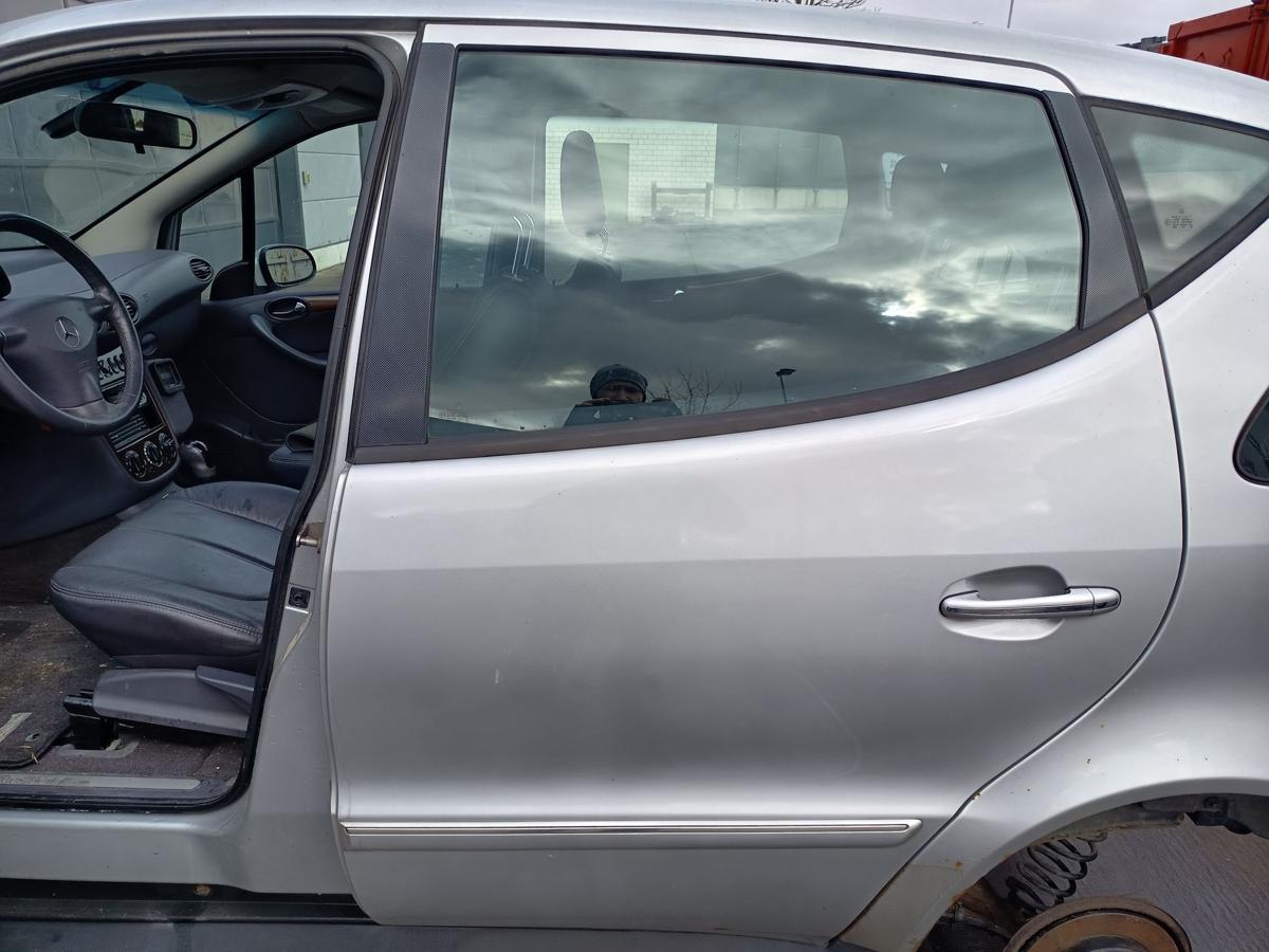 Mercedes V168 Mopf original T&uuml;r hinten links Fond lang 761 Polarsilber Bj 2001