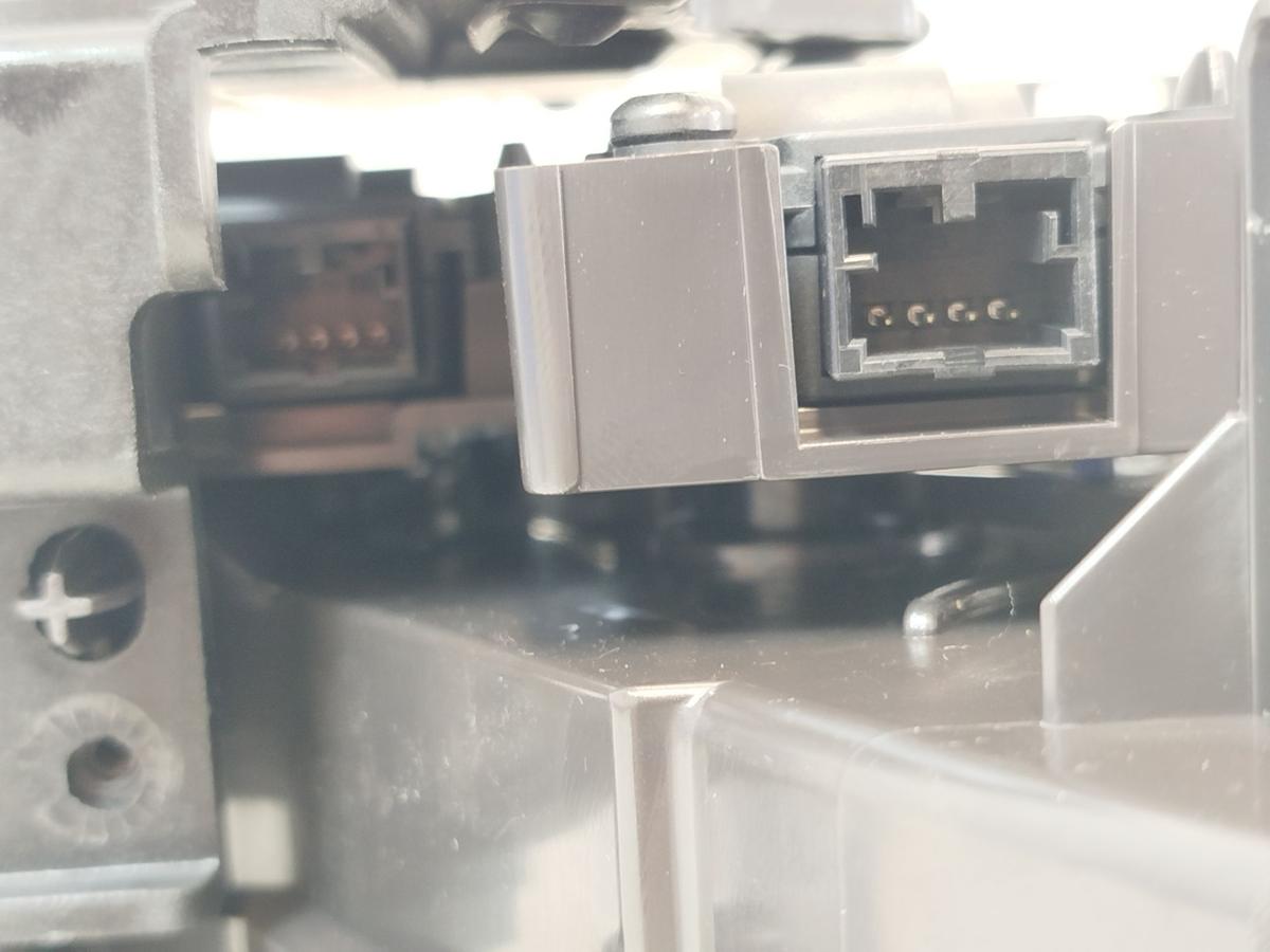 NIO ET7 Elektro Lufd&uuml;sen Luftdusche L&uuml;ftung Bel&uuml;ftung hinten mittig