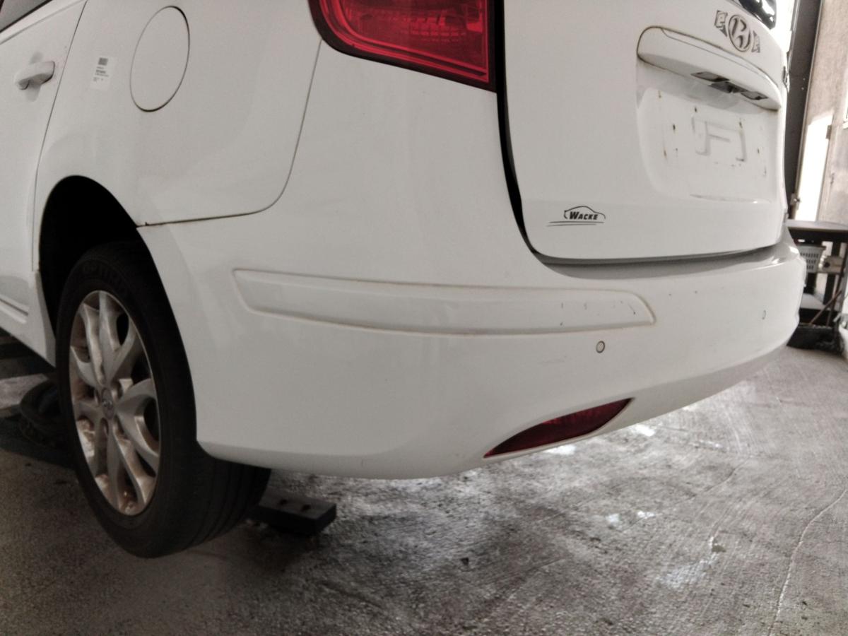 Hyundai i30 CW FD orig. Stoßstange Stossfänger hinten Kombi PDC Facelift BJ2010