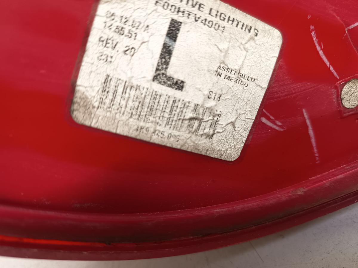 VW Golf V 1K5 Variant Bj 2008 original Rück-Schluss-Heckleuchte links Fahrer