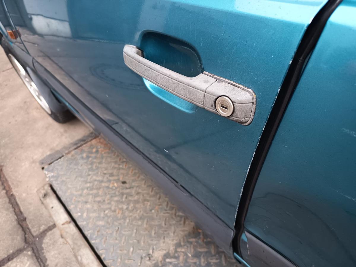 Volvo 850 original T&uuml;r vorn links Fahrer 422 T&uuml;rkis met Bj 1995