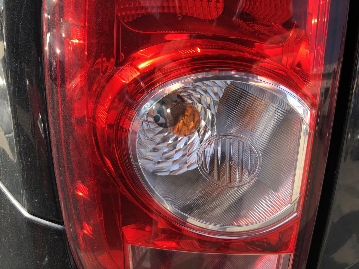 Dacia Duster 1 Typ HS R&uuml;ckleuchte links R&uuml;cklicht Heckleuchte bis 2013