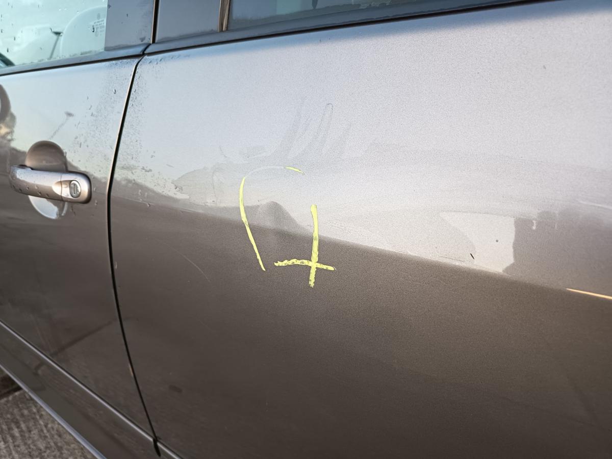 VW Golf Plus orig Tür hinten links Fahrerseite LA8X Kaschmirbraun Bj 2009