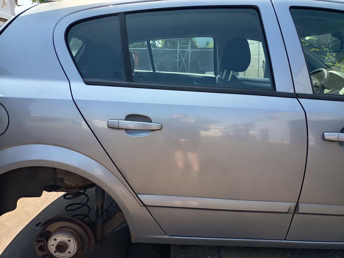 Opel Astra H original T&uuml;r Roht&uuml;r hinten rechts Z163 Lichtsilber Baujahr 2007
