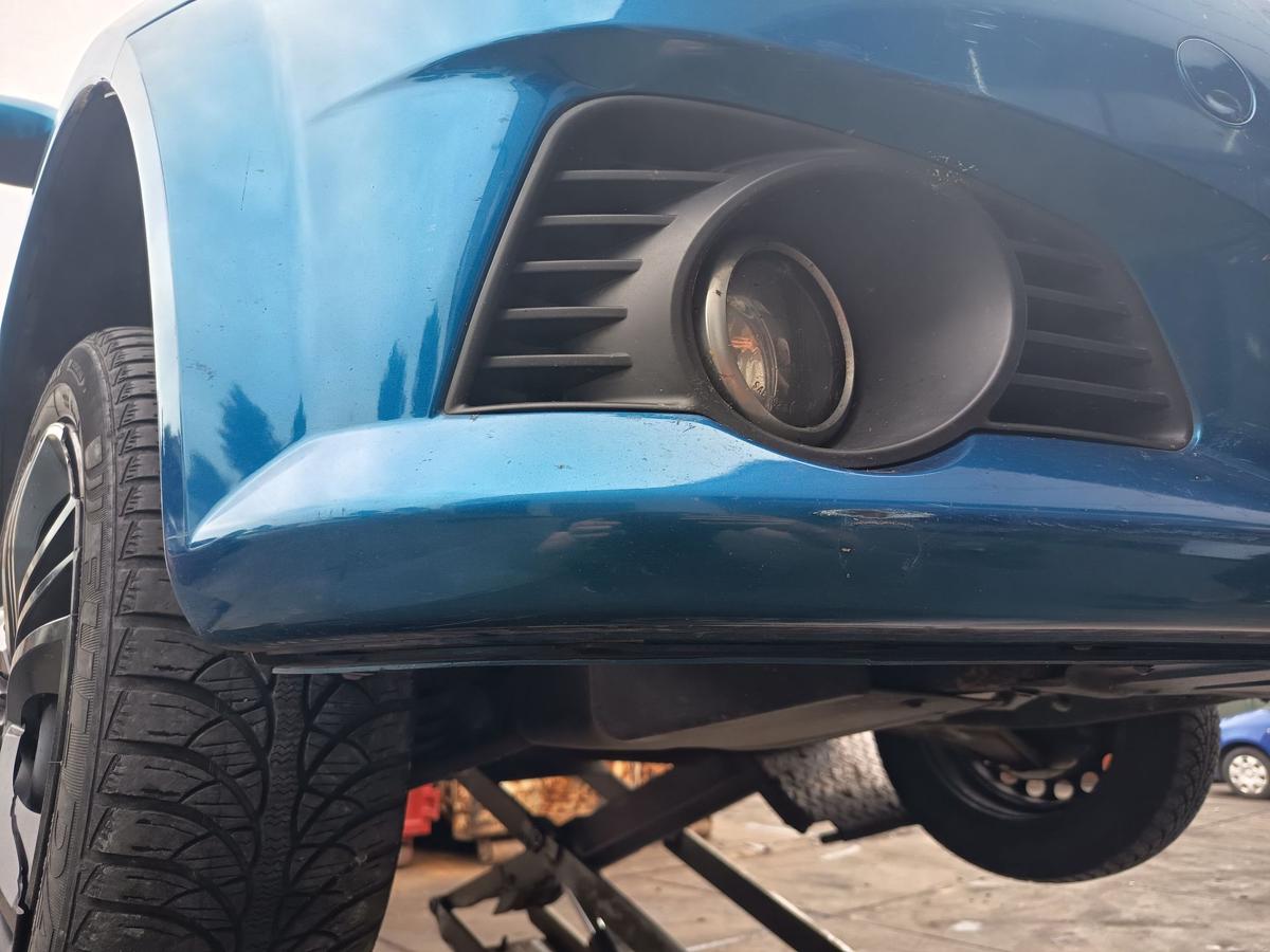 Opel Tigra Twintop original Sto&szlig;stange F&auml;nger vorn Front Z21H Antiguablau Bj 07