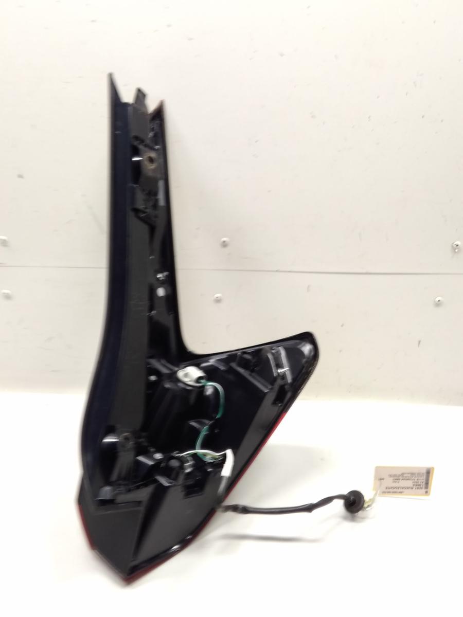 Mitsubishi Eclipse Cross original R&uuml;ckleuchte Schlussleuchte links aussen