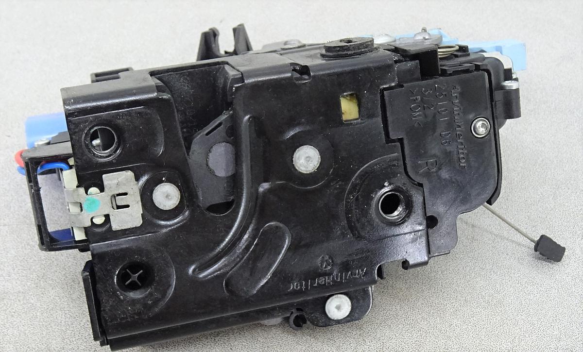 VW Golf Plus Türschloss hinten rechts 7L0839016H Bj2010 für ZV 7 Pins