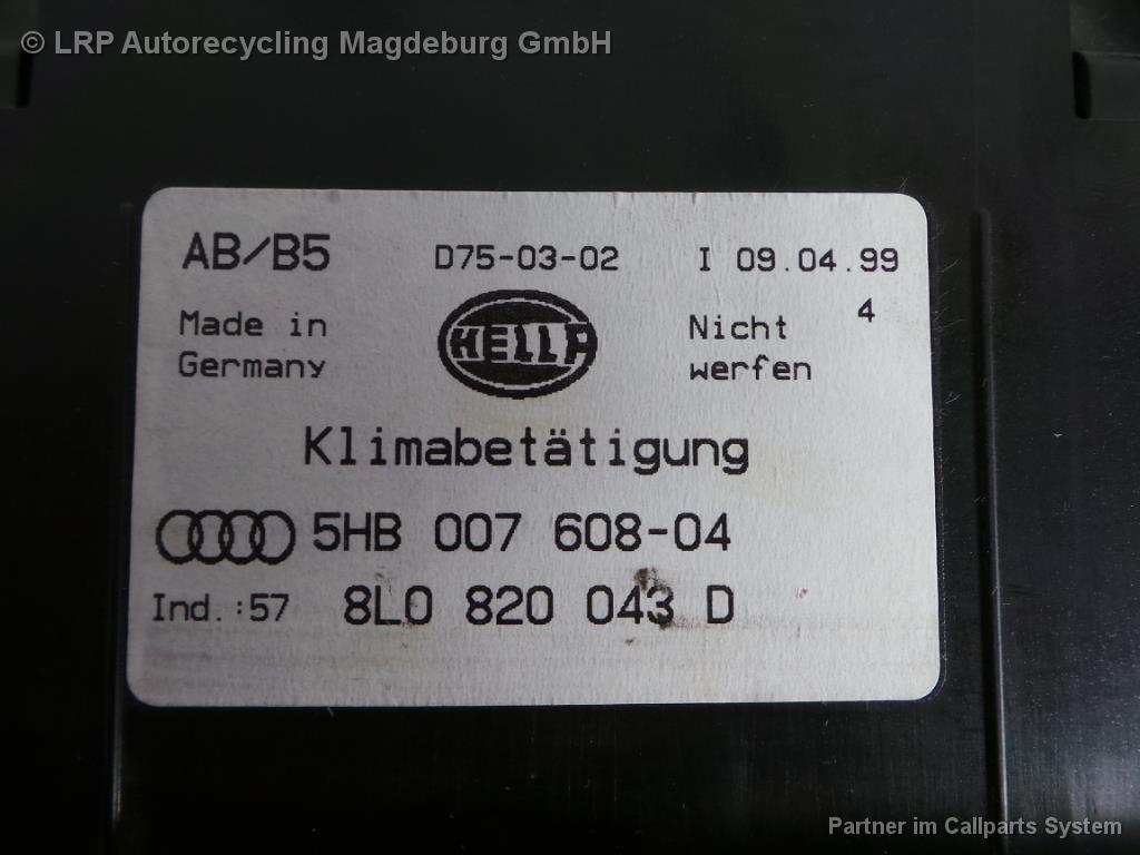 Audi A3 8L Bj.99 Klimabedienteil Klimaautomatik 8L0820043D HELLA