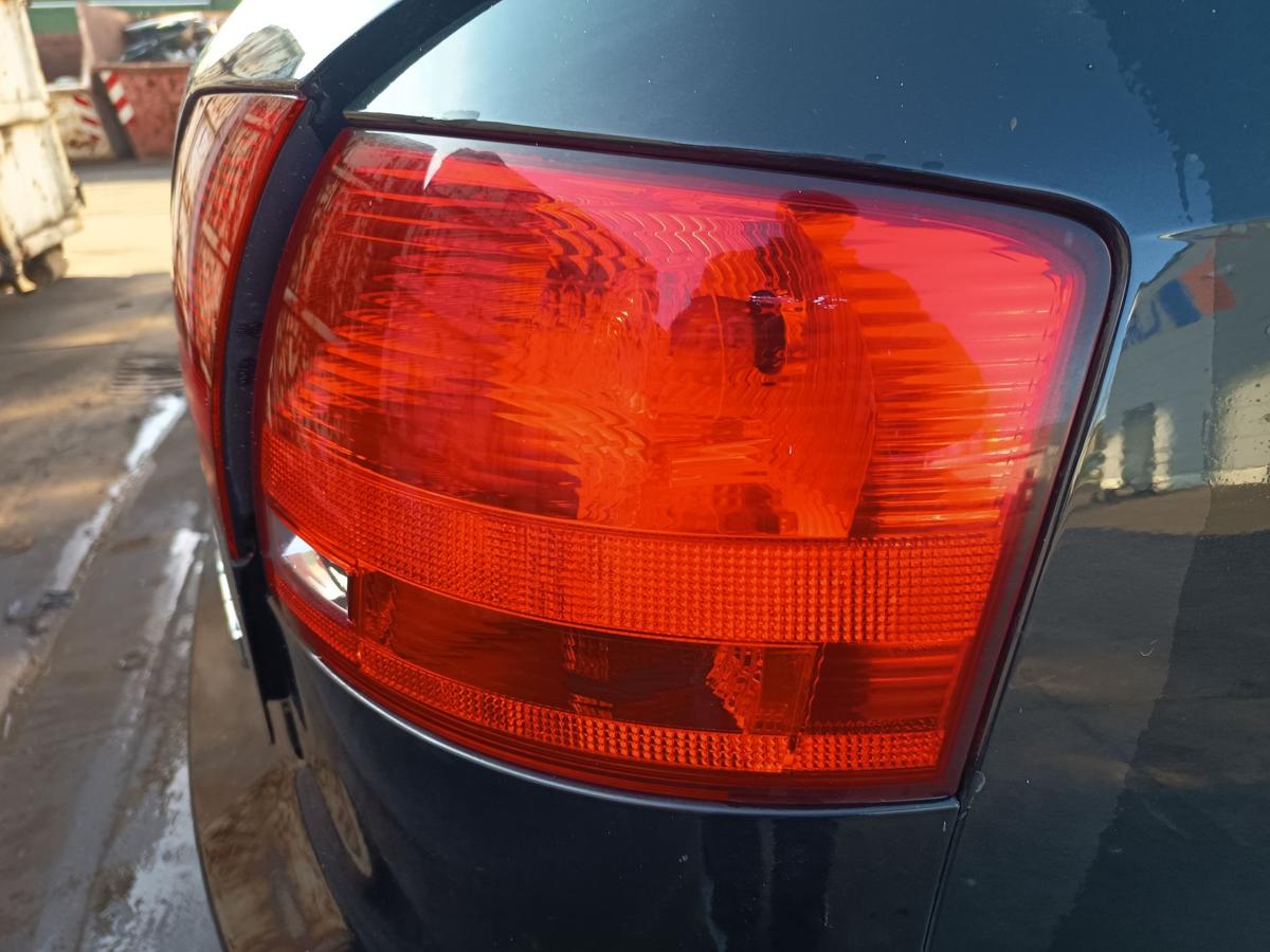 Audi A4 B7 Avant original R&uuml;ckleuchte rechts aussen Heck Schluss Licht Bj 2006