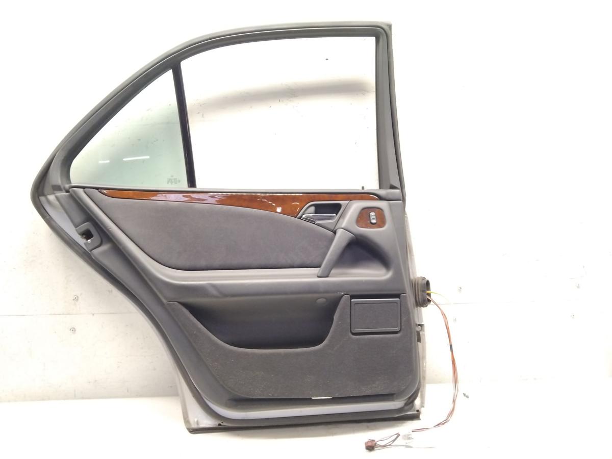 Mercedes E-Klasse Limo W210 T&uuml;r hinten links brillantsilbermetallic 744 Bj.1998