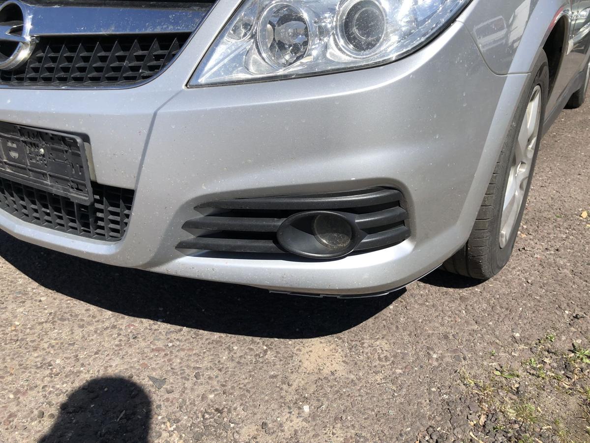 Opel Vectra C Caravan ab 05 Sto&szlig;f&auml;nger vorn Frontsch&uuml;rze mit Nebel 2AU Silber