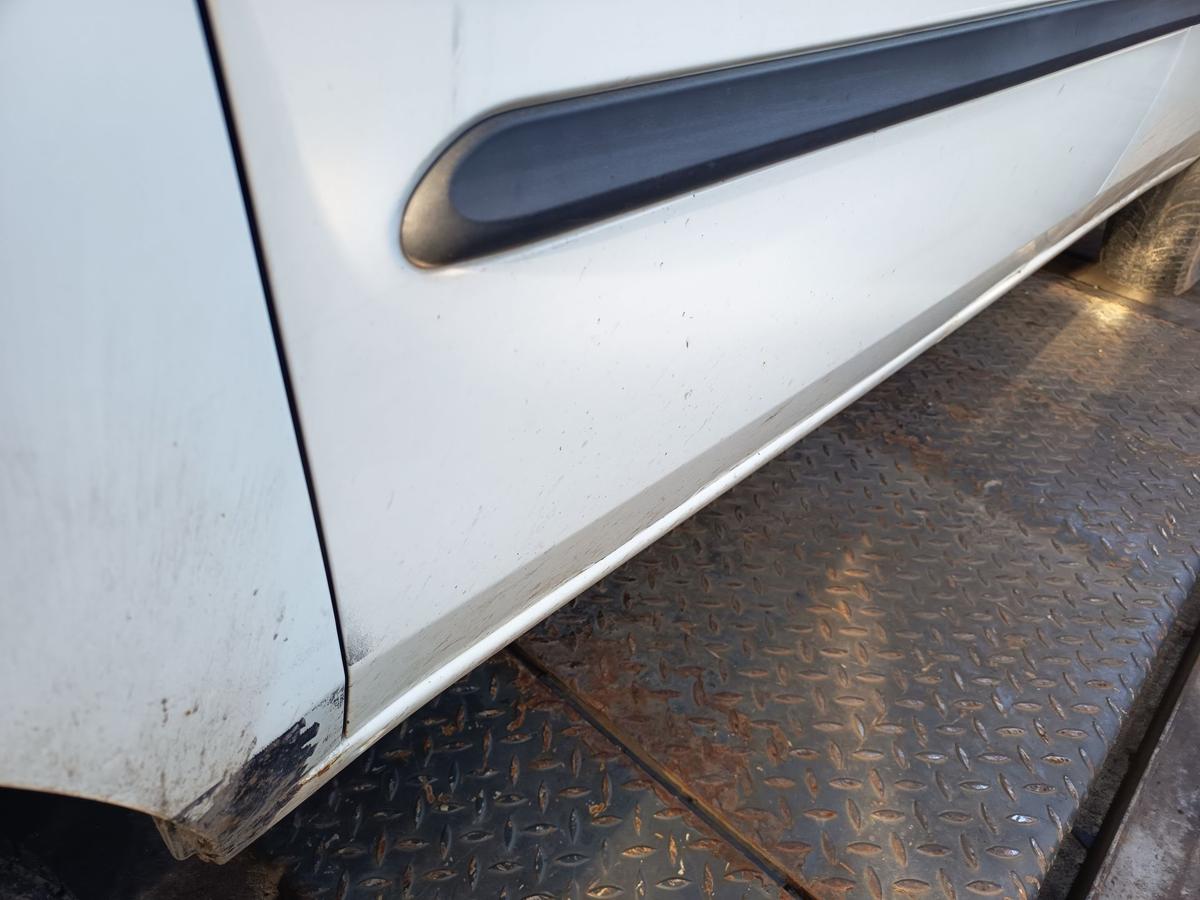 Fiat Doblo Cargo 223 original T&uuml;r vorn links Fahrer Wei&szlig; uni Bj 2001