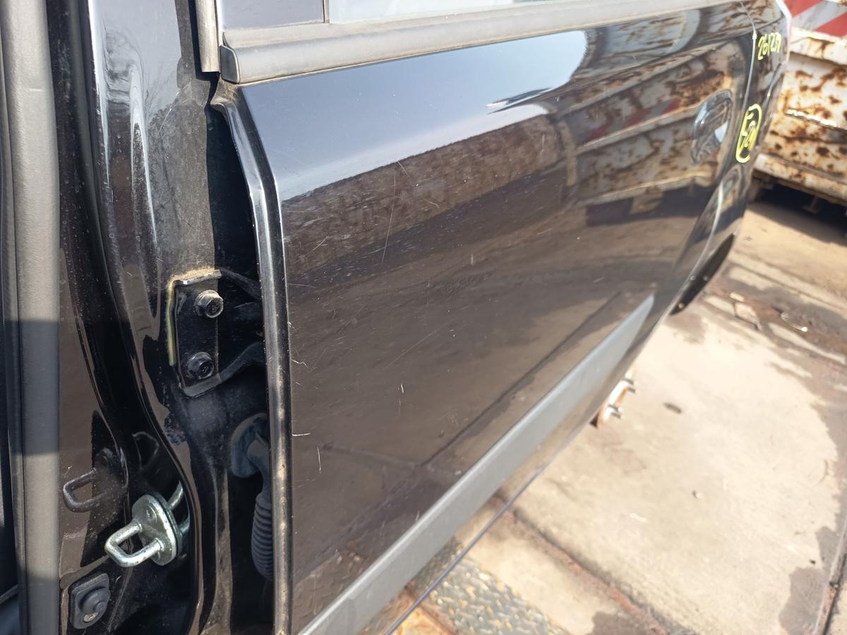 Kia Rio II 5t&uuml;rer original T&uuml;r hinten links Fond Midnight Black Bj 2009