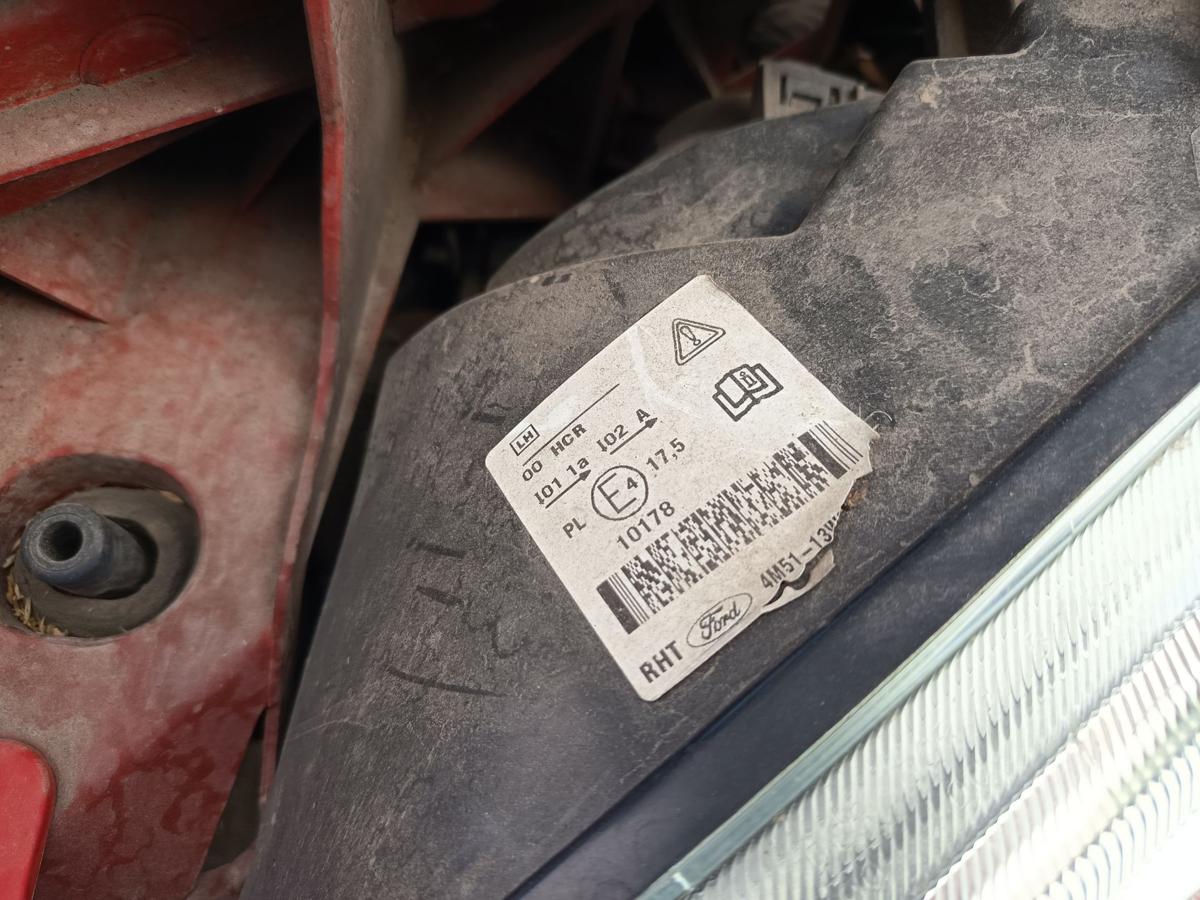 Ford Focus II original Scheinwerfer links Halogen vor Facelift Bj 2005