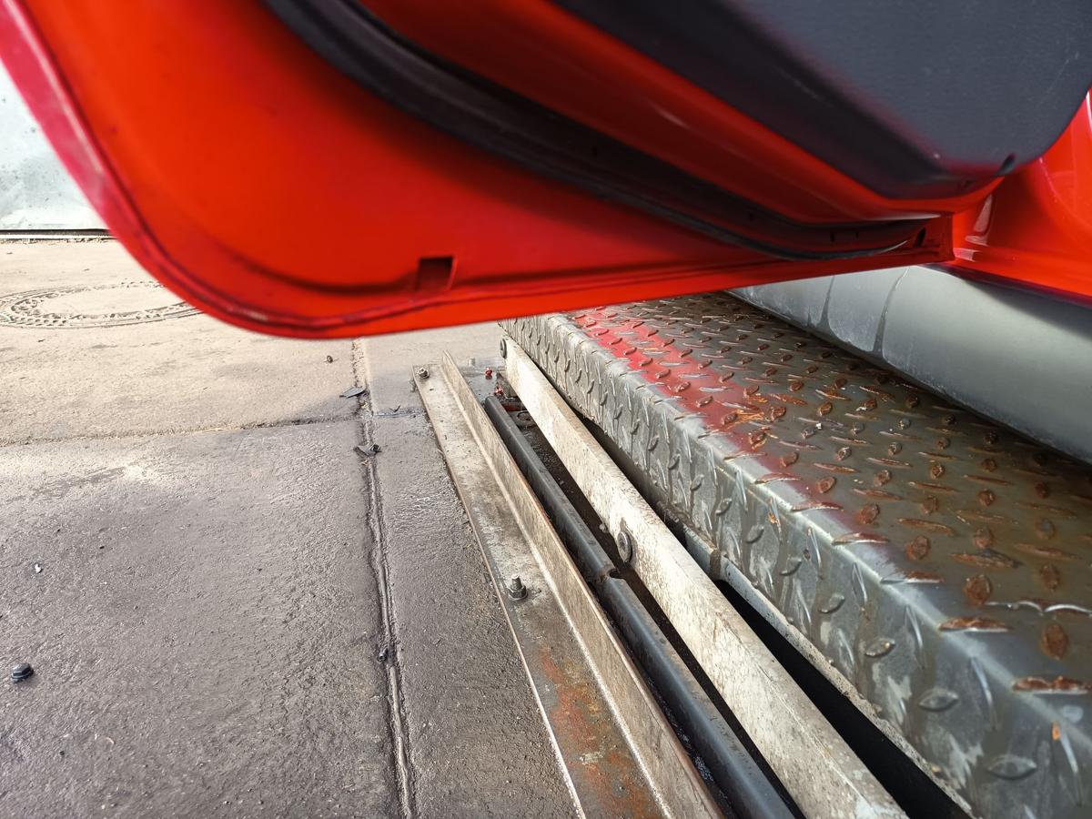 Chevrolet Matiz M200 original T&uuml;r hinten links Fond 71U Super red Bj 2009