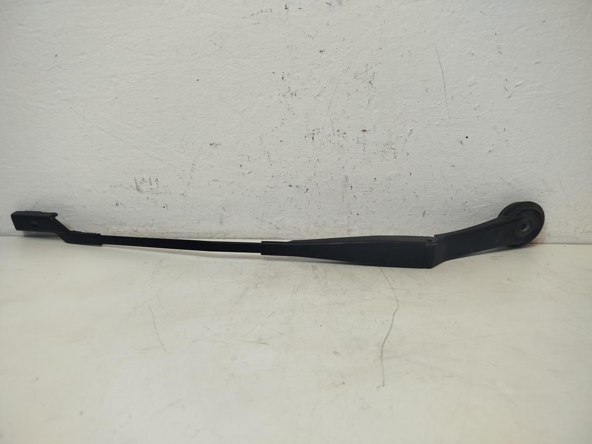 Ford Focus DYB CEW Turnier Wischerarm vorn rechts Scheibenwischerarm Beifahrer