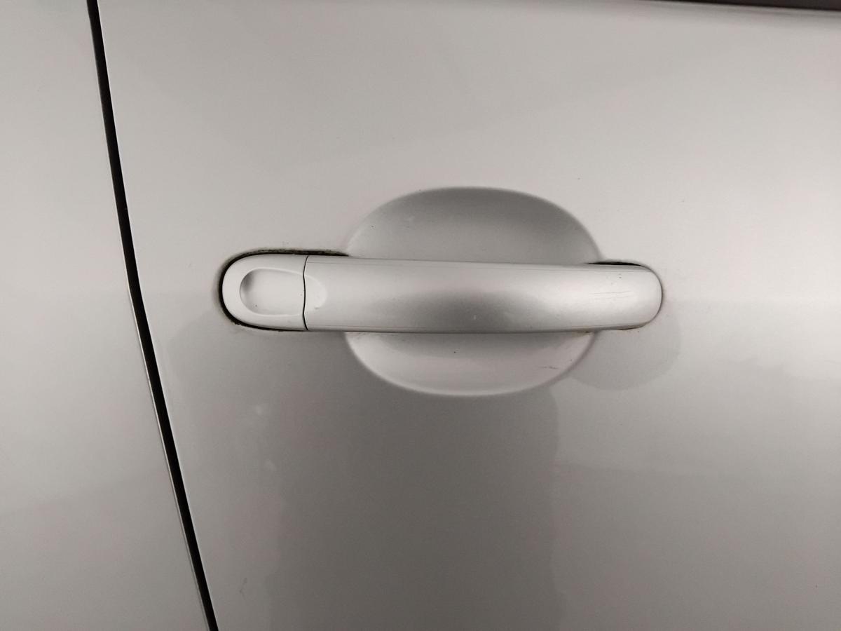 VW Golf Plus 5M Tür vorn rechts Beifahrertür reflexsilbermetallic LA7W BJ2005 VW Golf Plus 5M Tür vorn rechts Beifahrertür reflexsilbermetallic LA7W BJ2005