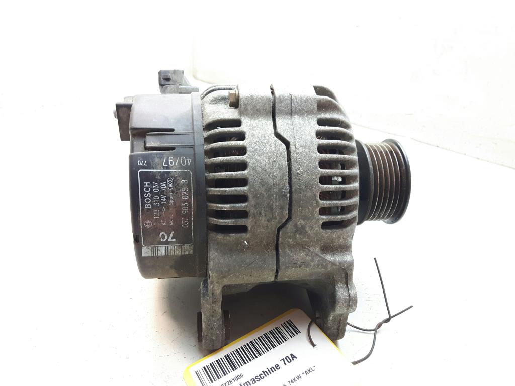 Skoda Octavia 1U original Lichtmaschine Generator 037903025B 0123310037 BJ1998