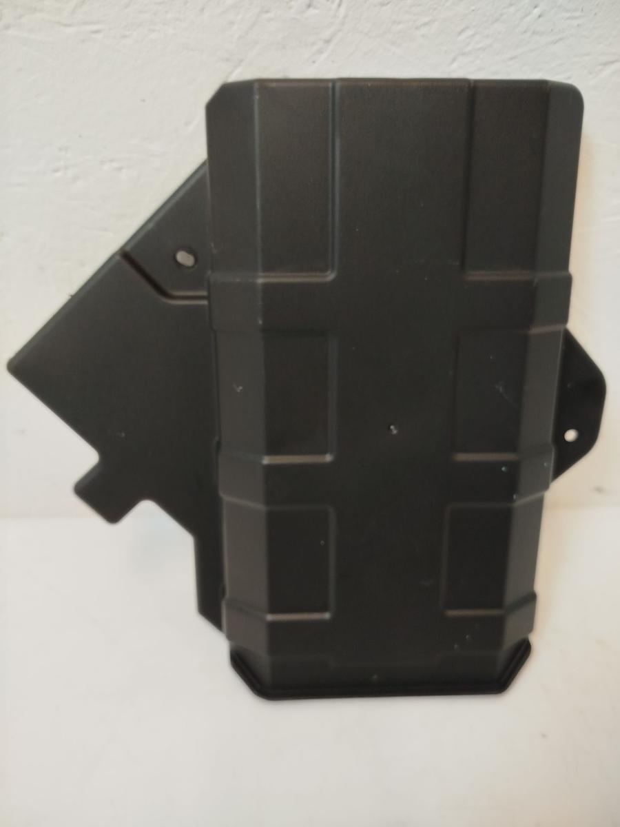 Mitsubishi Eclipse Cross GK0 ab21 Abdeckung Verkleidung Endstufe Audioverst&auml;rker