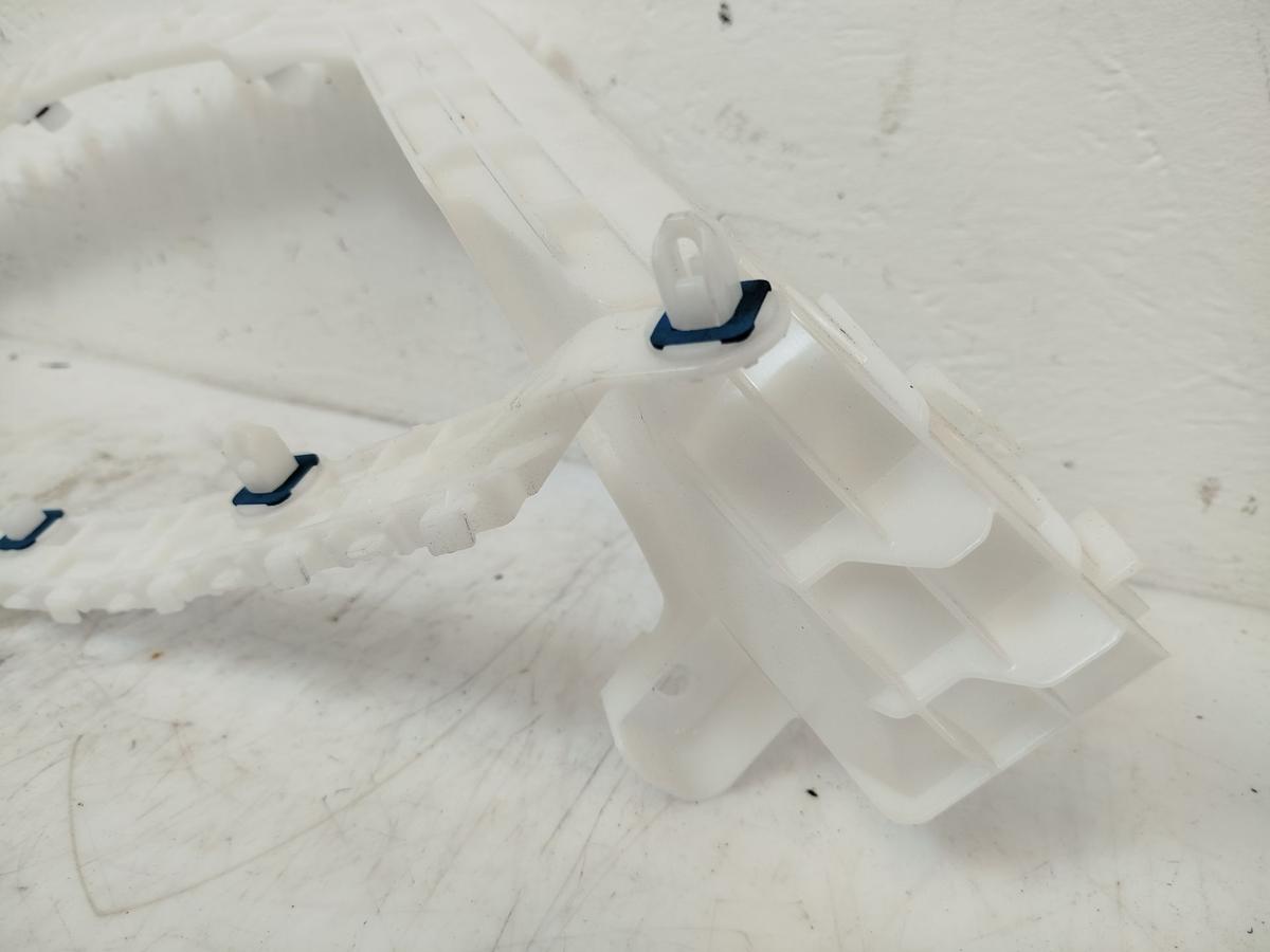 Mitsubishi Eclipse Cross GK0 ab21 Satz Halter Einschub Sto&szlig;f&auml;nger hinten OEM