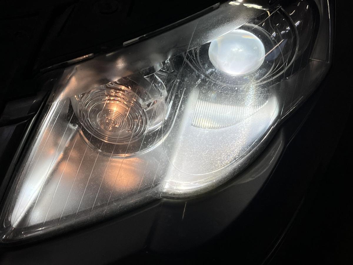 VW Passat 3C B6 orig.Xenon Scheinwerfer links Valeo inkl.Steuerger&auml;ten BJ2009