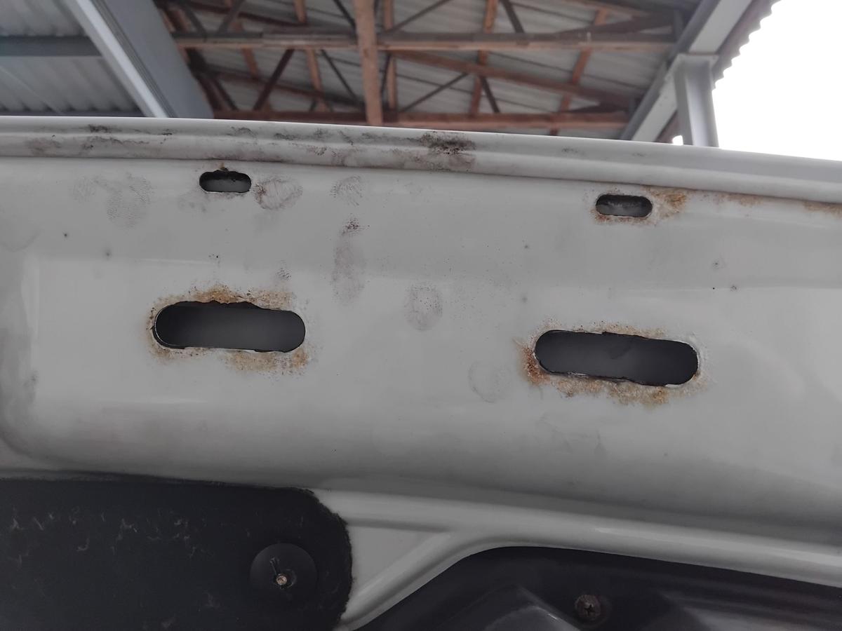 Mercedes Benz Vito 638 Motorhaube Deckel vorn arktikweiss 9147 BJ2003