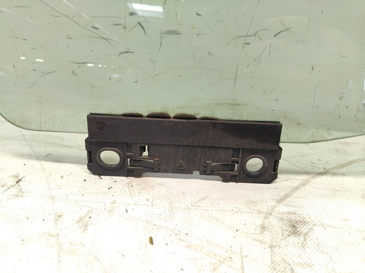 VW Fox 5Z original T&uuml;rscheibe vorn rechts gr&uuml;ncolor BJ2007