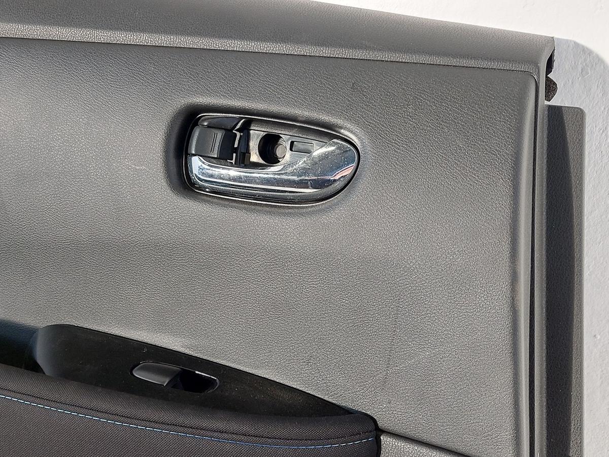 Nissan Leaf ZE1 40kWh T&uuml;rverkleidung hinten links Innenverkleidung Fondt&uuml;r