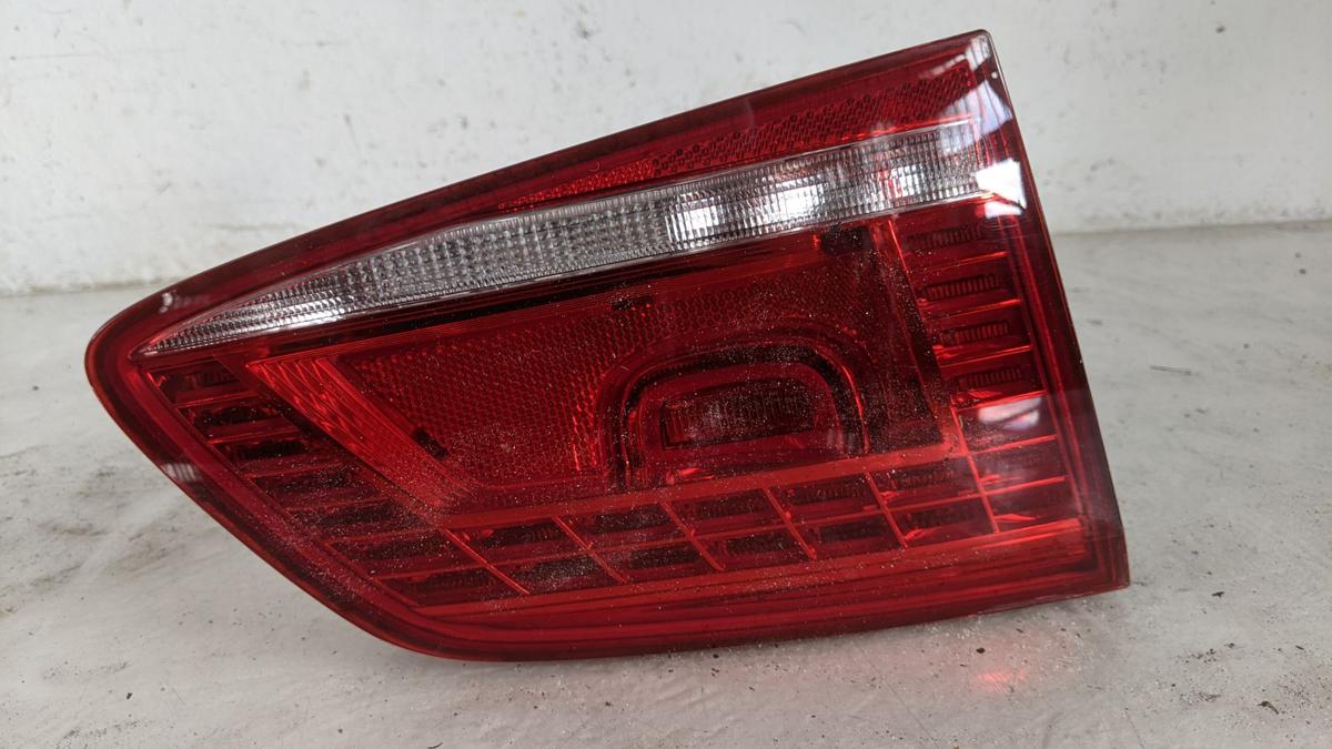 VW Passat 3C B7 Rückleuchte Rücklicht Heckleuchte innen links LED Variant ab 10