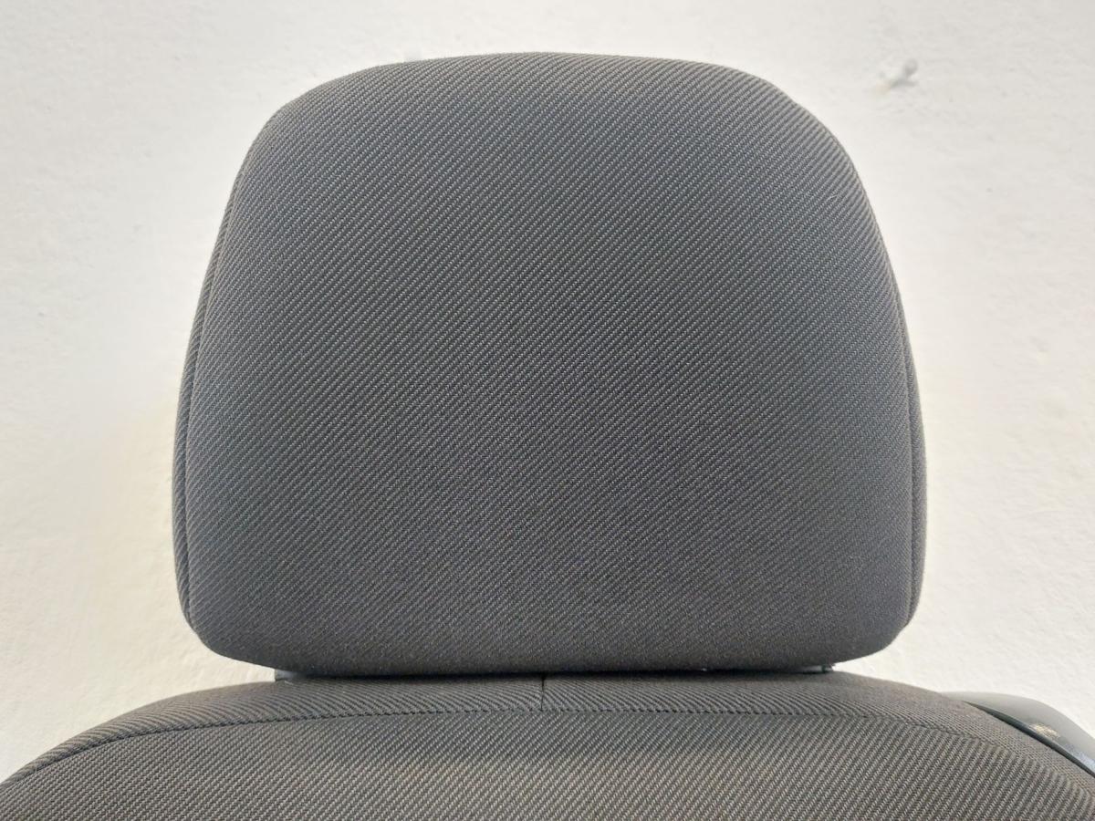 Ford Fusion JU2 Sitz Autositz Beifahrersitz vorn rechts Stoff klappbar Staufach Ford Fusion JU2 Sitz Autositz Beifahrersitz vorn rechts Stoff klappbar Staufach