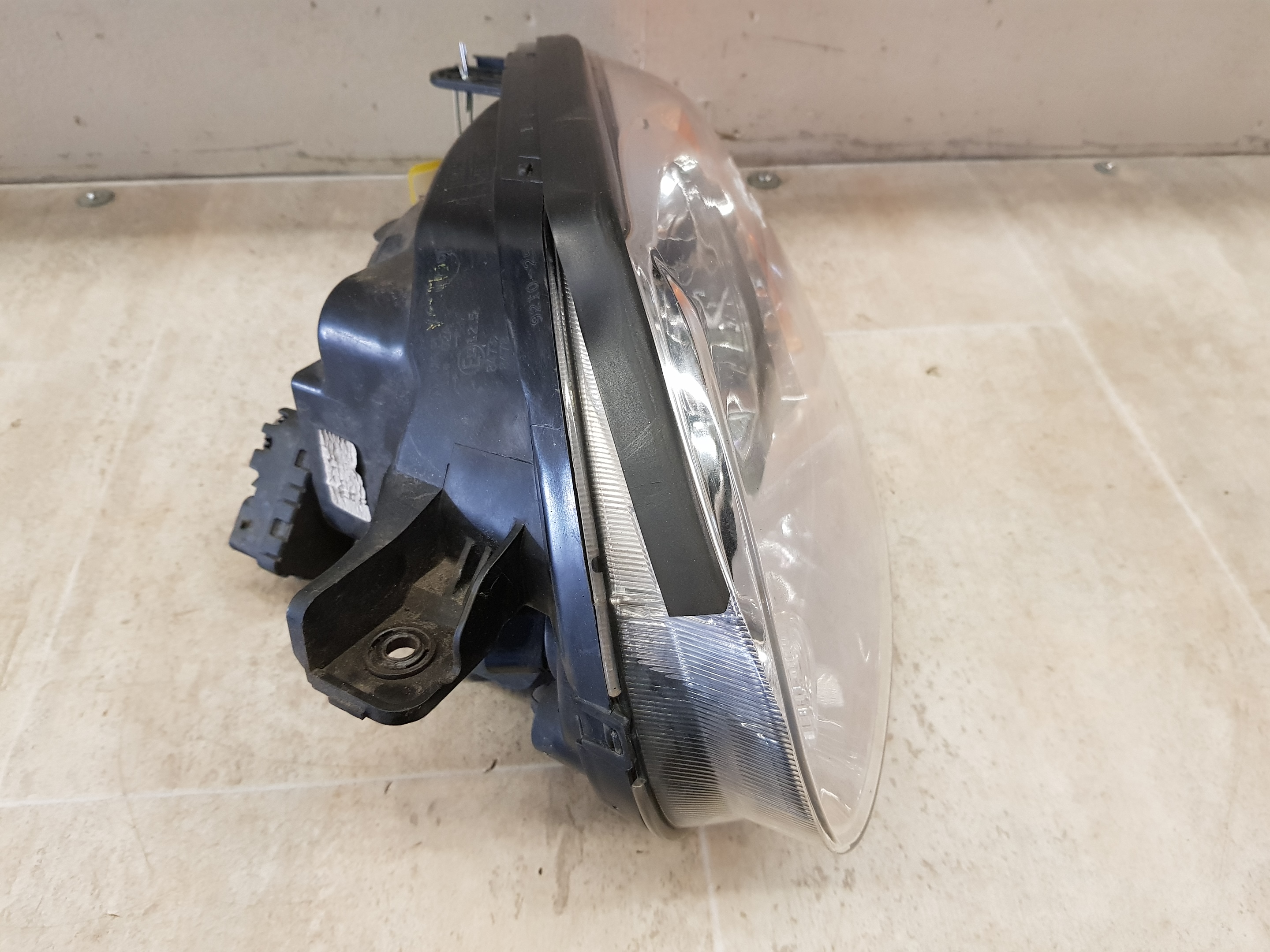 Hyundai Accent 5-türig 03-05 Scheinwerfer links Lampe vorn