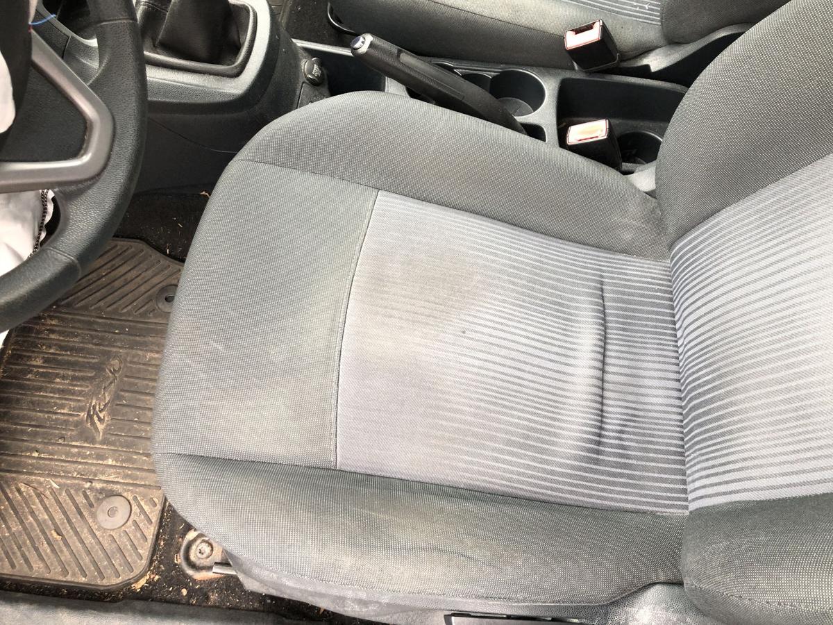 Ford Fiesta JA8 Sitz vorn links Fahrersitz ohne Heizung 5 t&uuml;rer Stoffsitz