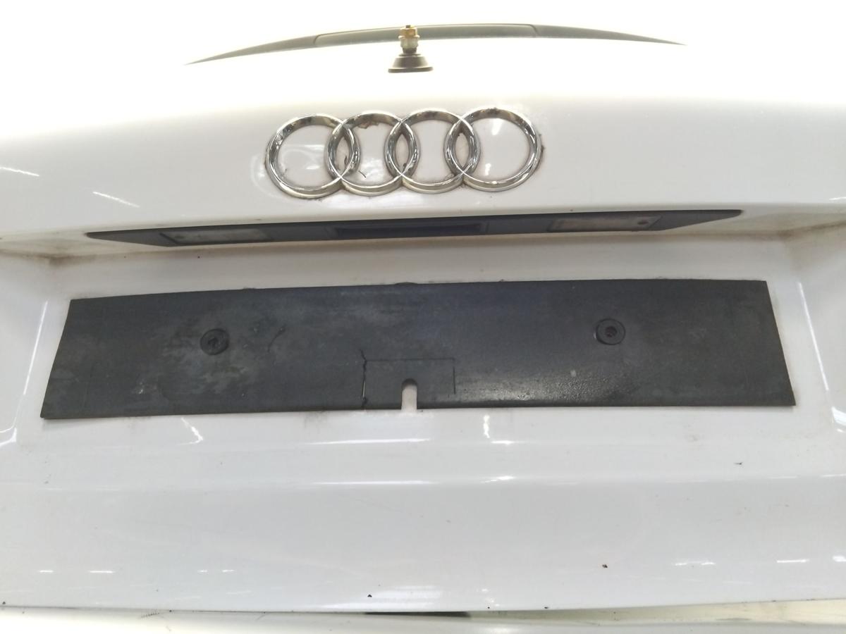 Audi A3 8P Facelift Heckklappe 3-T&uuml;rer mit Heckscheibe Bj.2009 ibisweiss LY9C