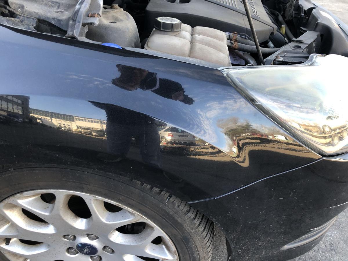 Ford Focus DA3 ab07 Kotfl&uuml;gel vorn rechts Beifahrerseite Pantherschwarz